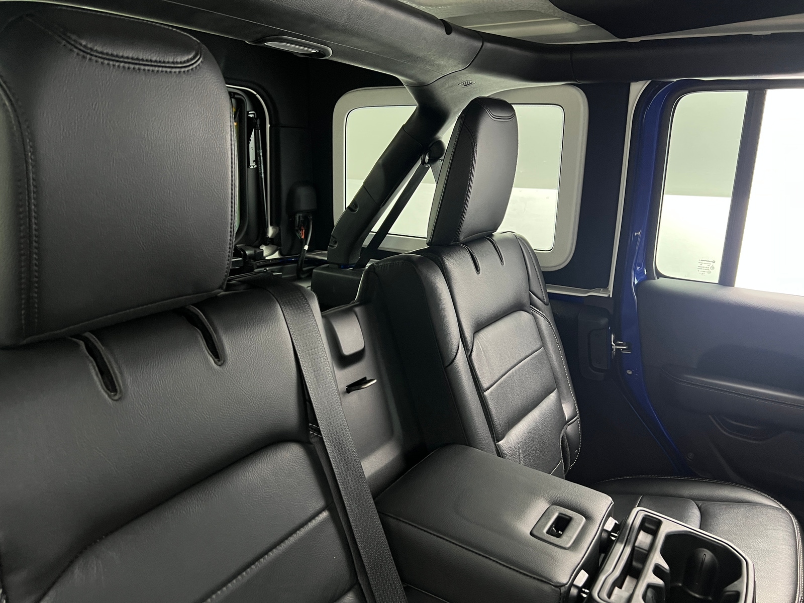 Thumbnail: 2019 Jeep Wrangler - 5