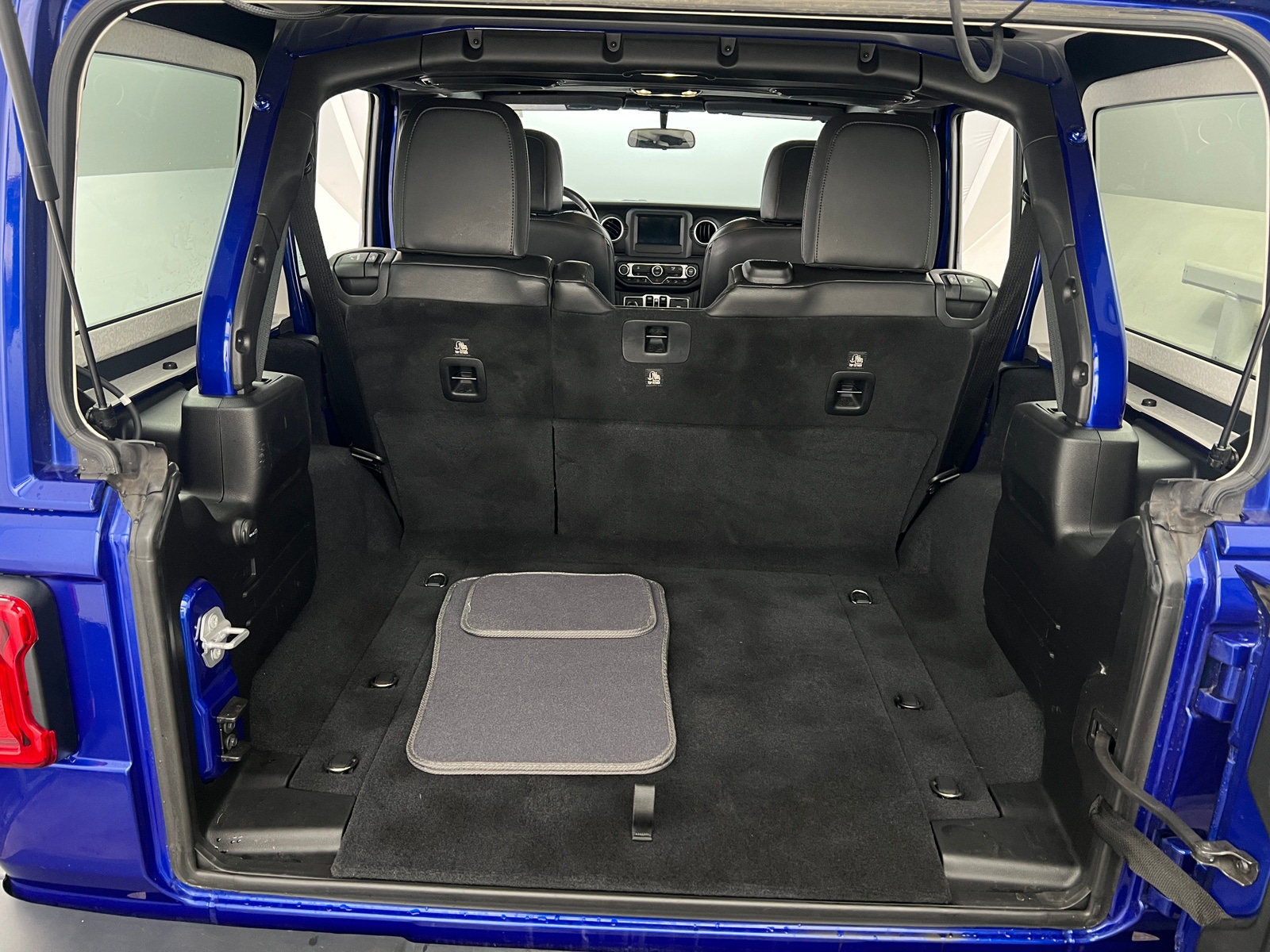 Thumbnail: 2019 Jeep Wrangler - 6