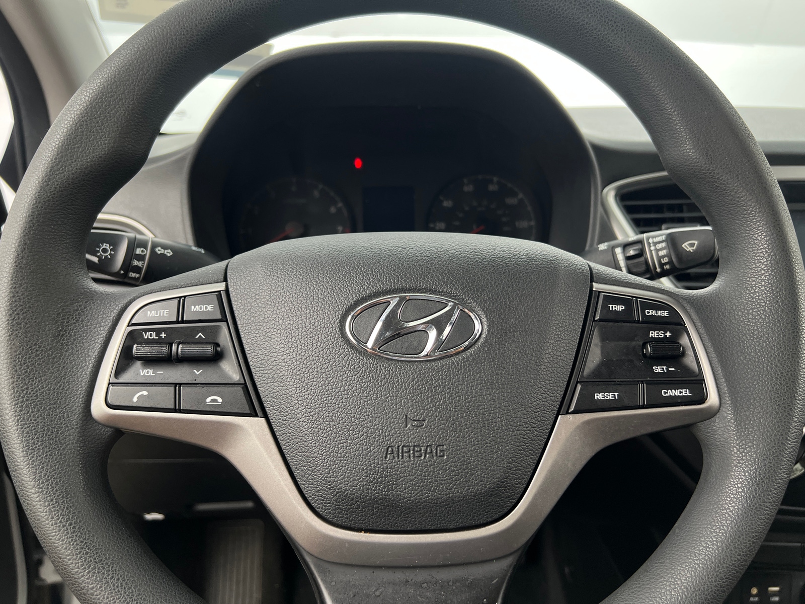 Thumbnail: 2018 Hyundai Accent - 5