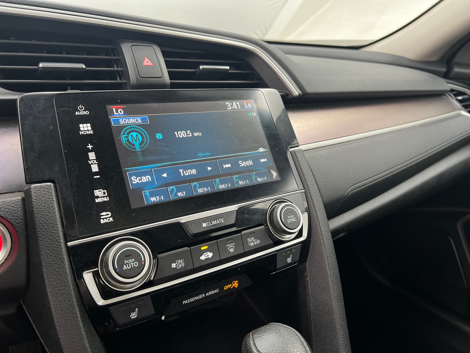 Thumbnail: 2016 Honda Civic - 4