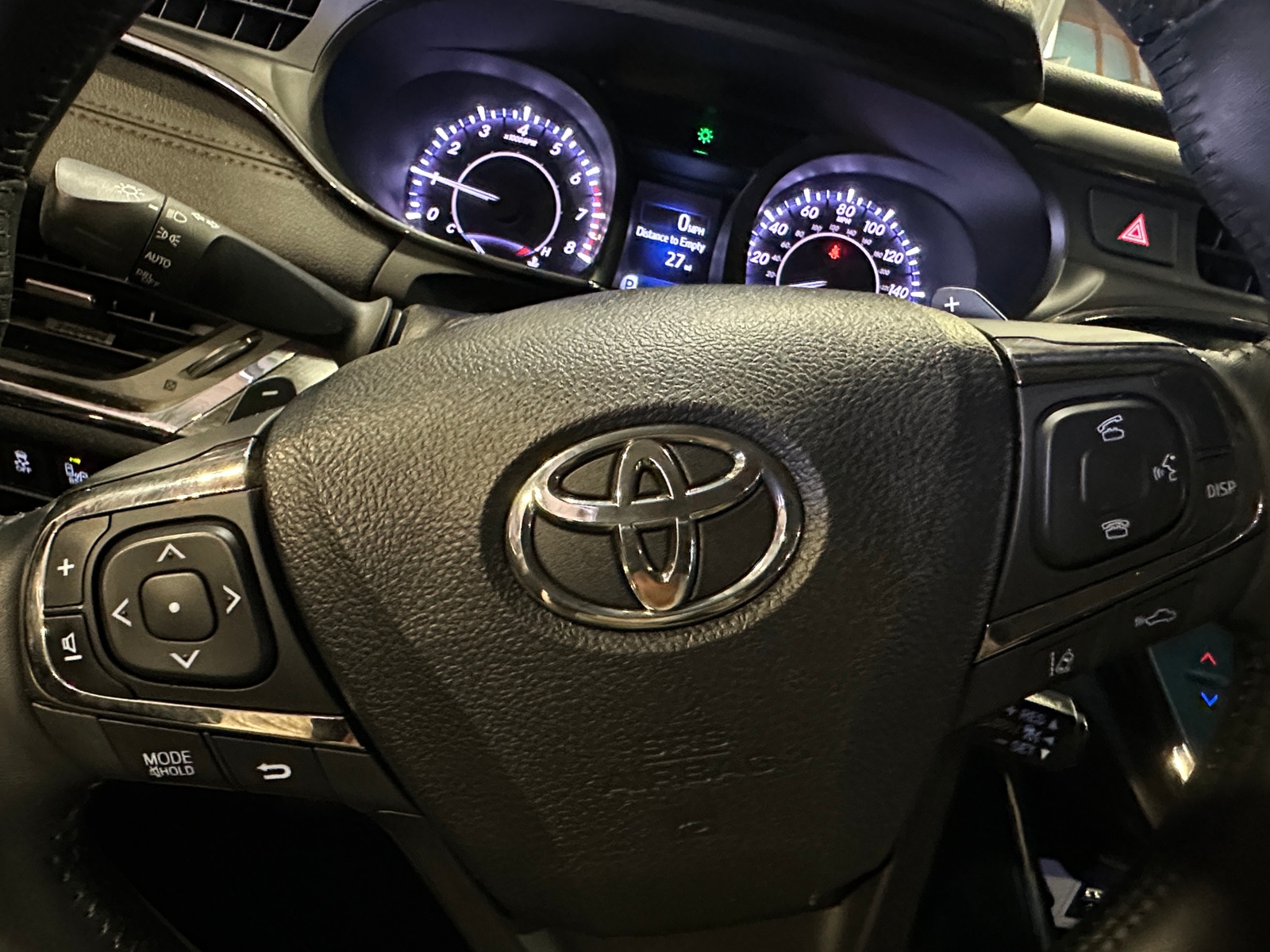 Thumbnail: 2016 Toyota Avalon - 4
