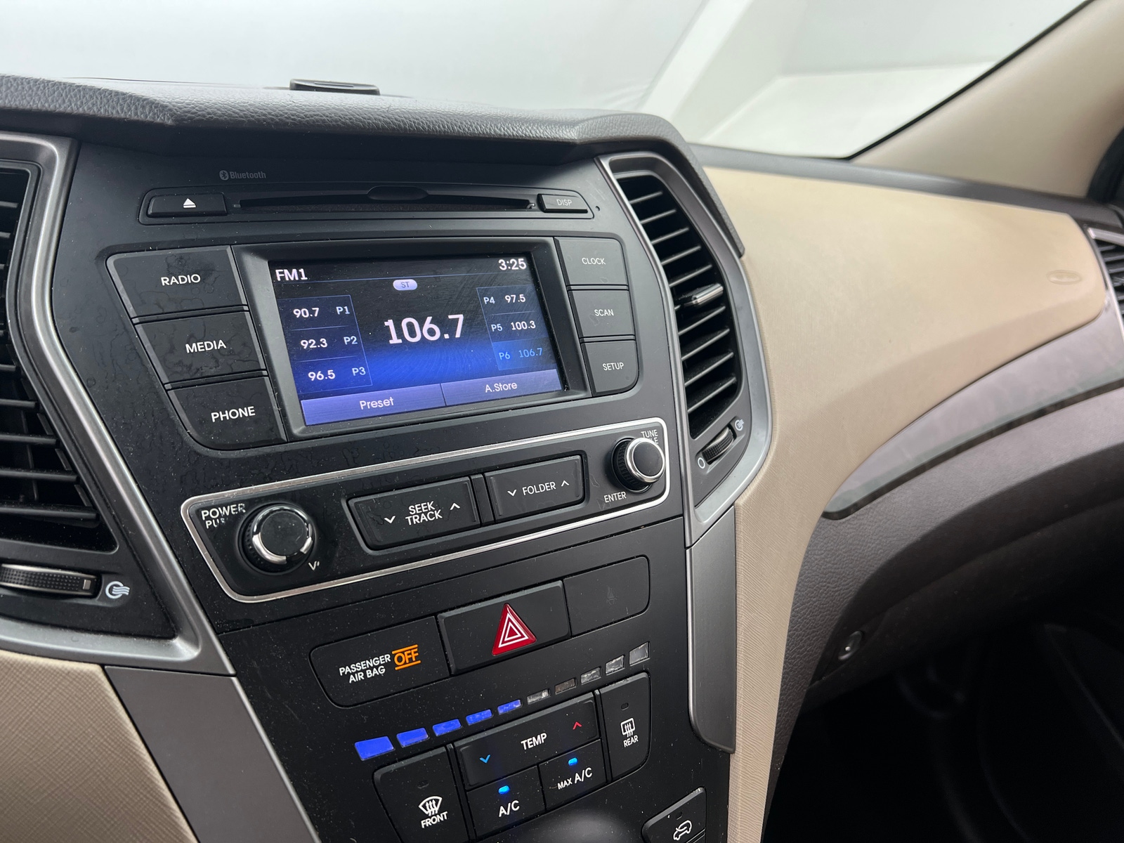 Thumbnail: 2018 Hyundai Santa Fe - 4