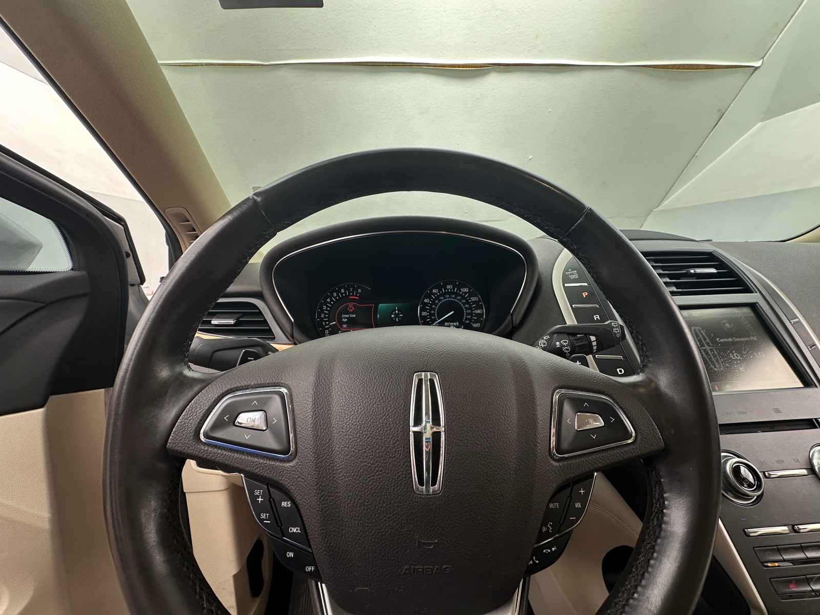 Thumbnail: 2015 Lincoln MKC - 4