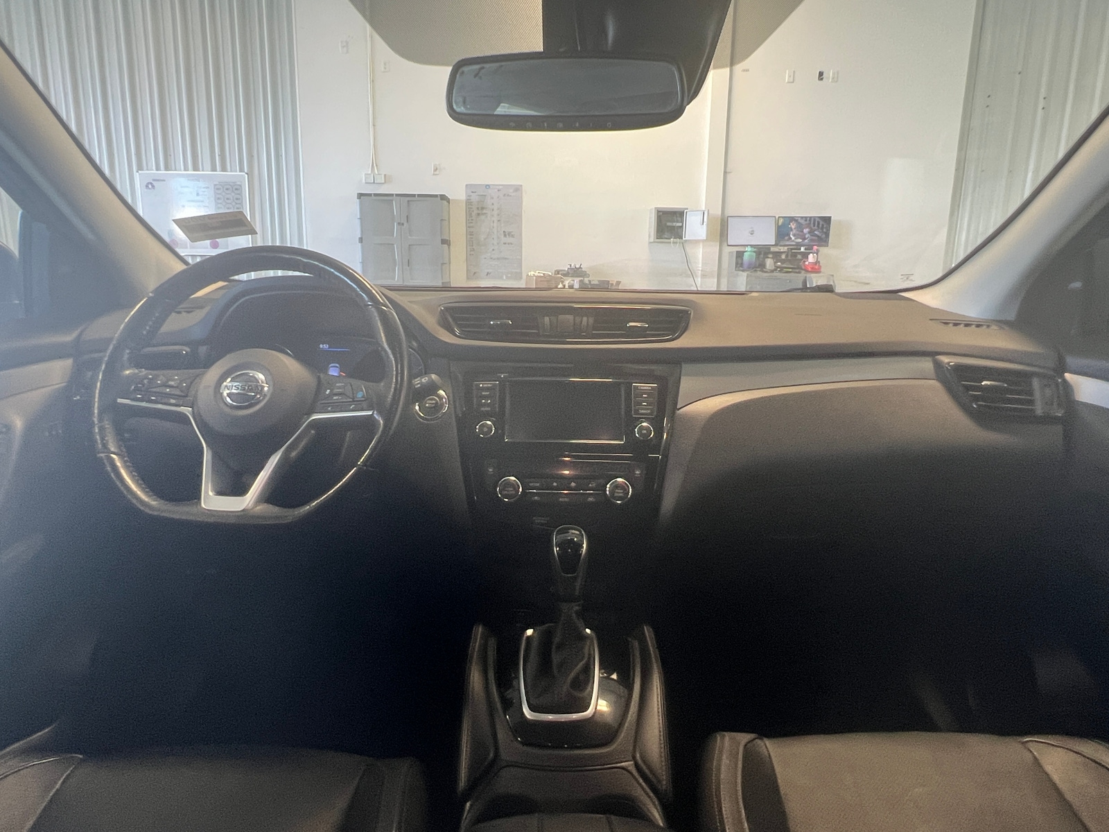 Thumbnail: 2020 Nissan Rogue Sport - 2