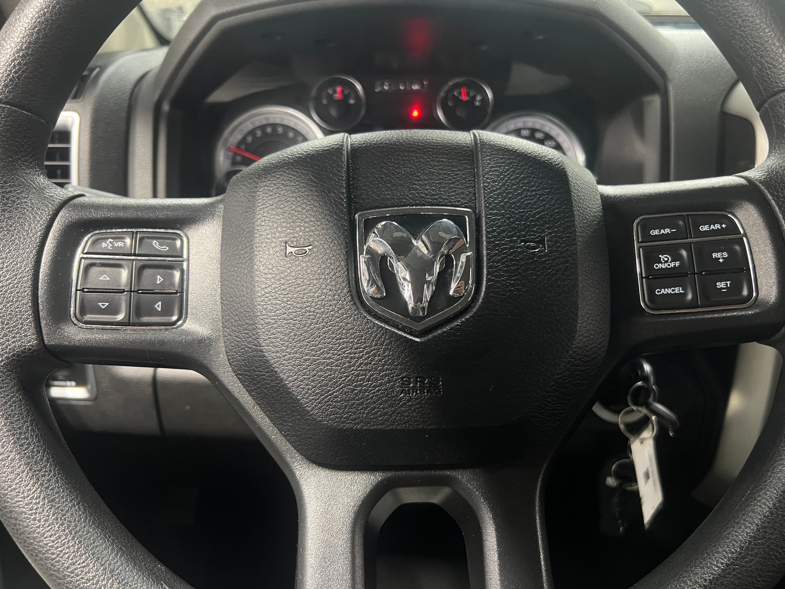 Thumbnail: 2020 RAM 1500 Classic - 5