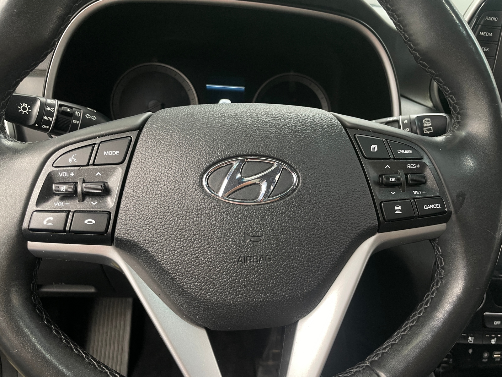 Thumbnail: 2021 Hyundai Tucson - 4