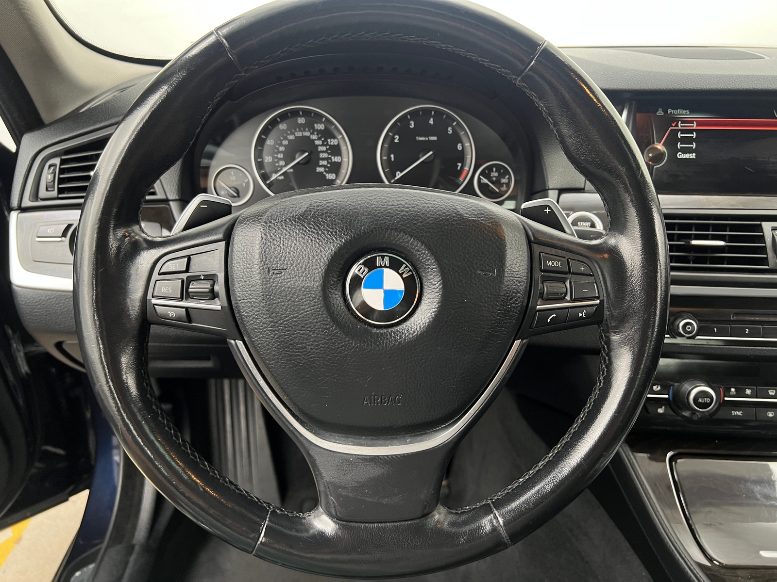 Thumbnail: 2016 BMW 5 Series - 4