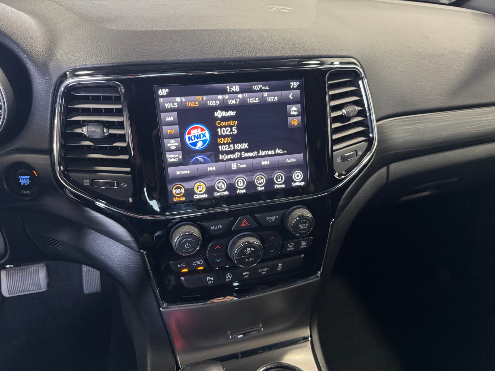 Thumbnail: 2020 Jeep Grand Cherokee - 4