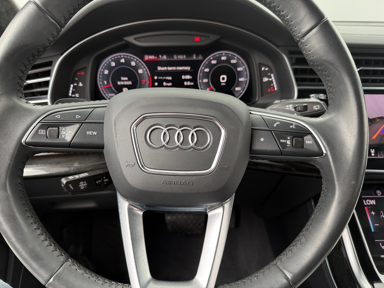 Thumbnail: 2019 Audi Q8 - 4