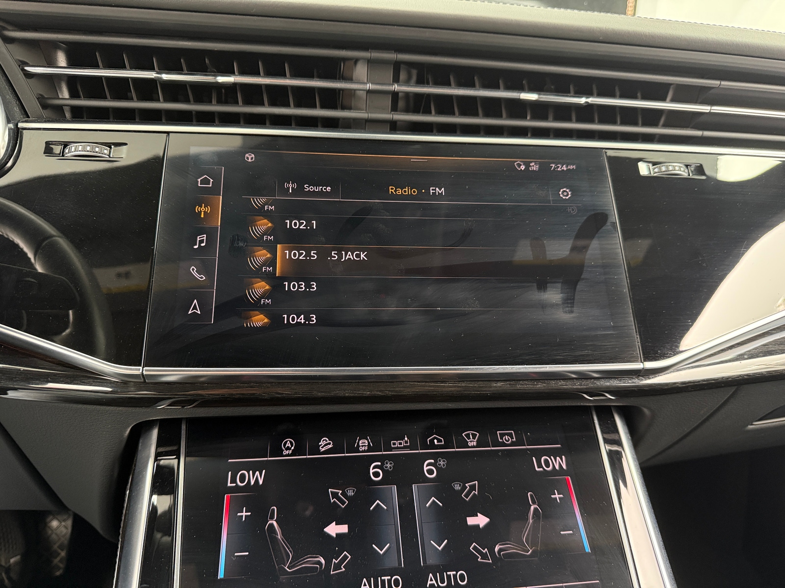 Thumbnail: 2019 Audi Q8 - 3