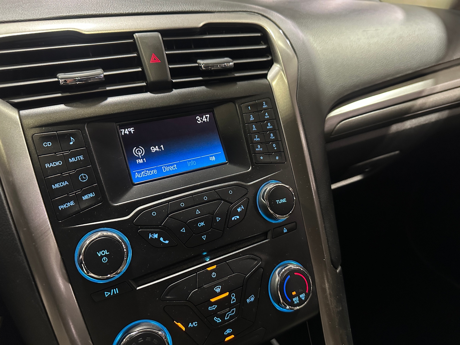 Thumbnail: 2017 Ford Fusion - 4