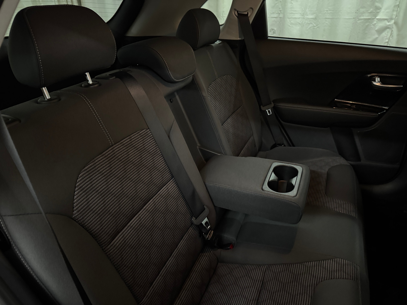 Thumbnail: 2022 Kia Niro - 6