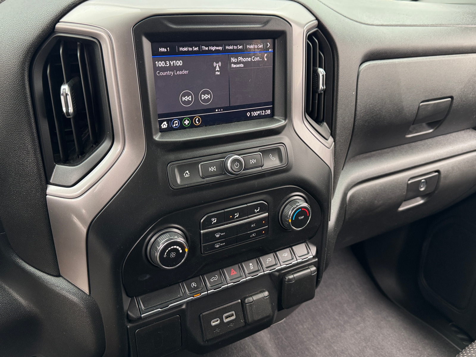 Thumbnail: 2021 Chevrolet Silverado 1500 - 4