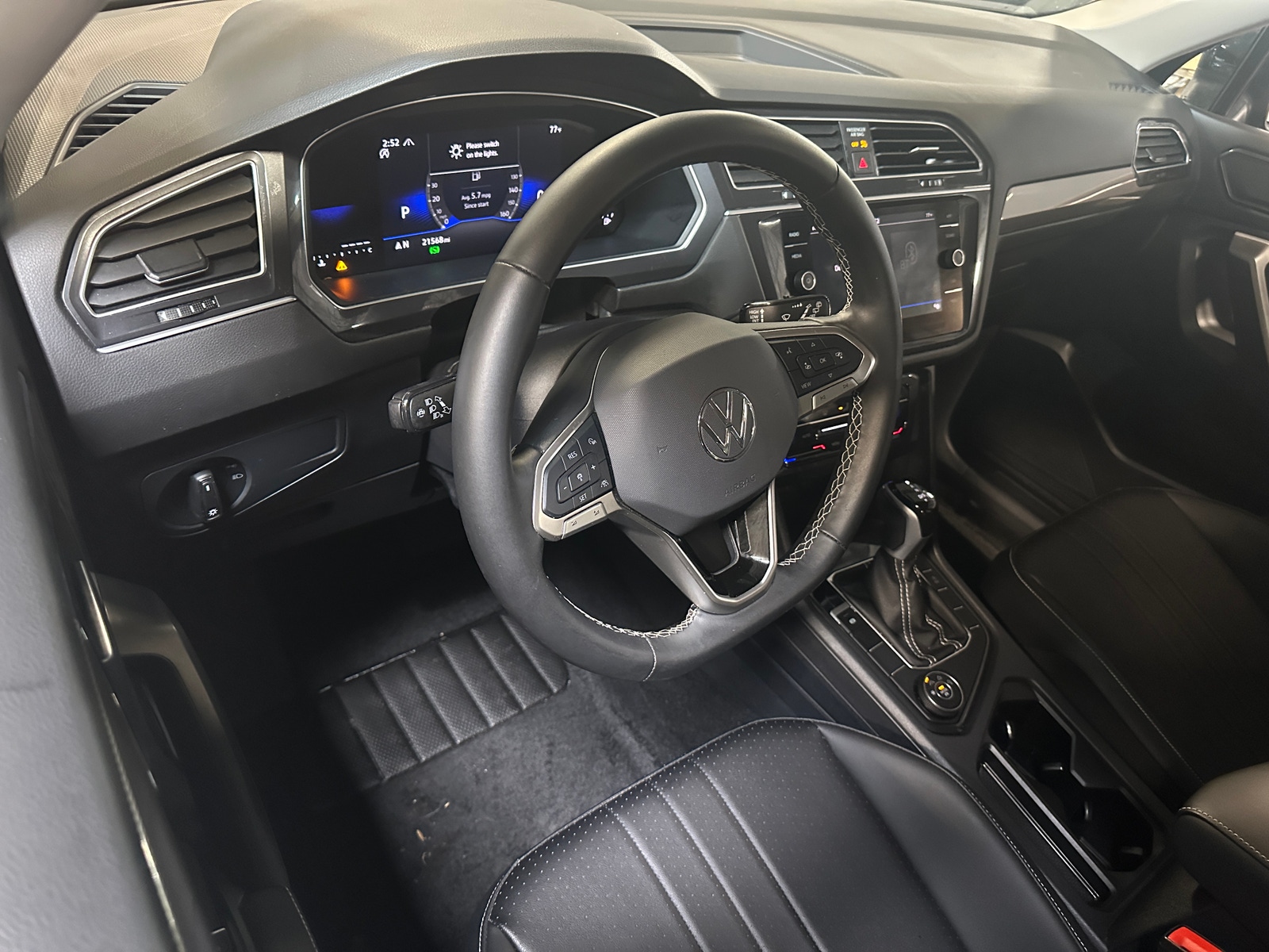 Thumbnail: 2024 Volkswagen Tiguan - 2