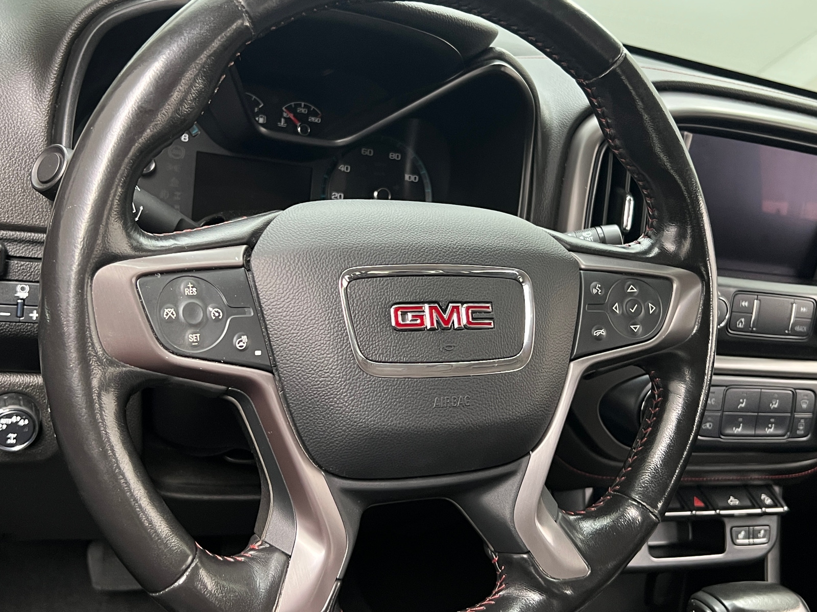 Thumbnail: 2020 GMC Canyon - 5