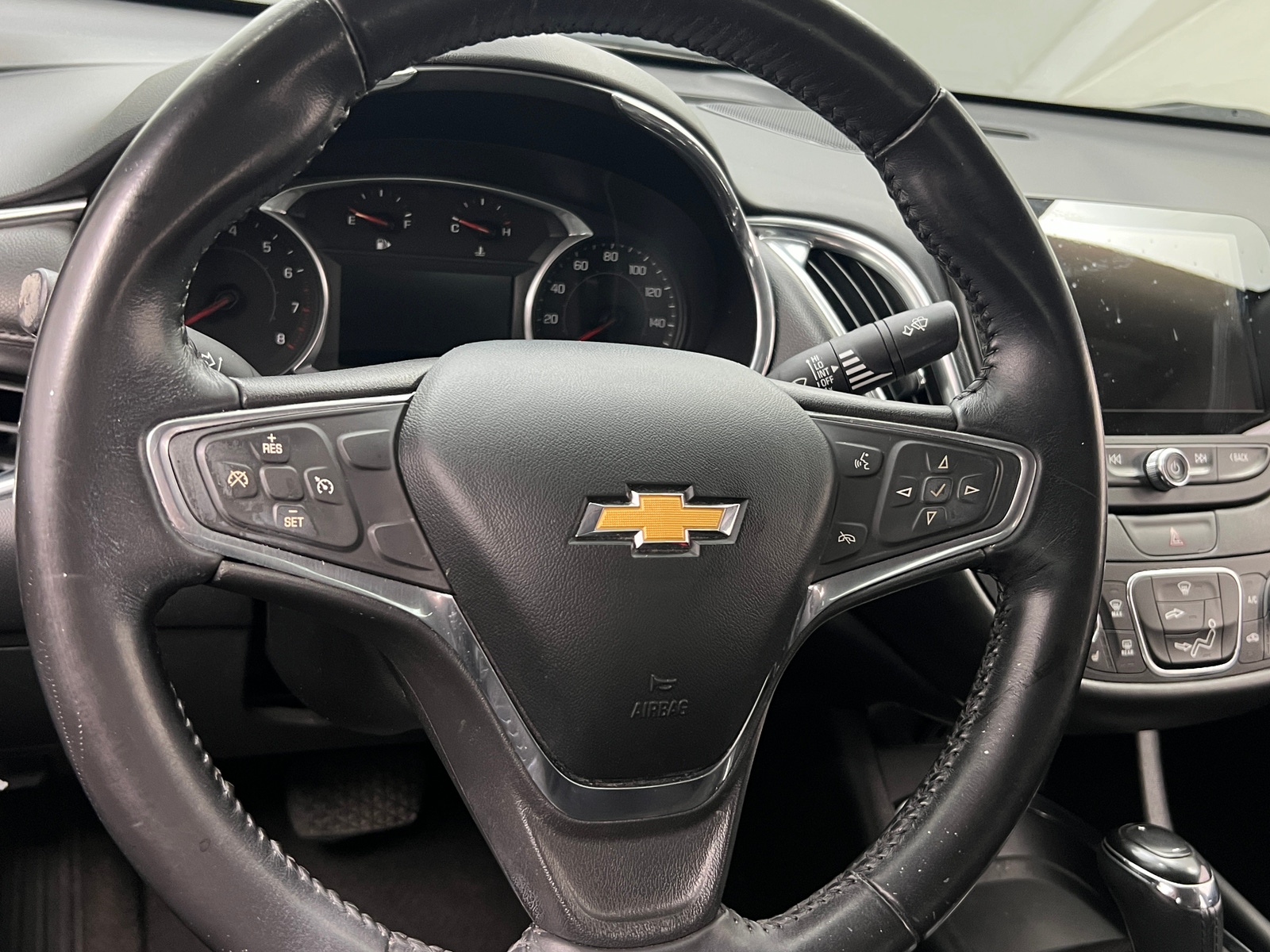 Thumbnail: 2016 Chevrolet Malibu - 4