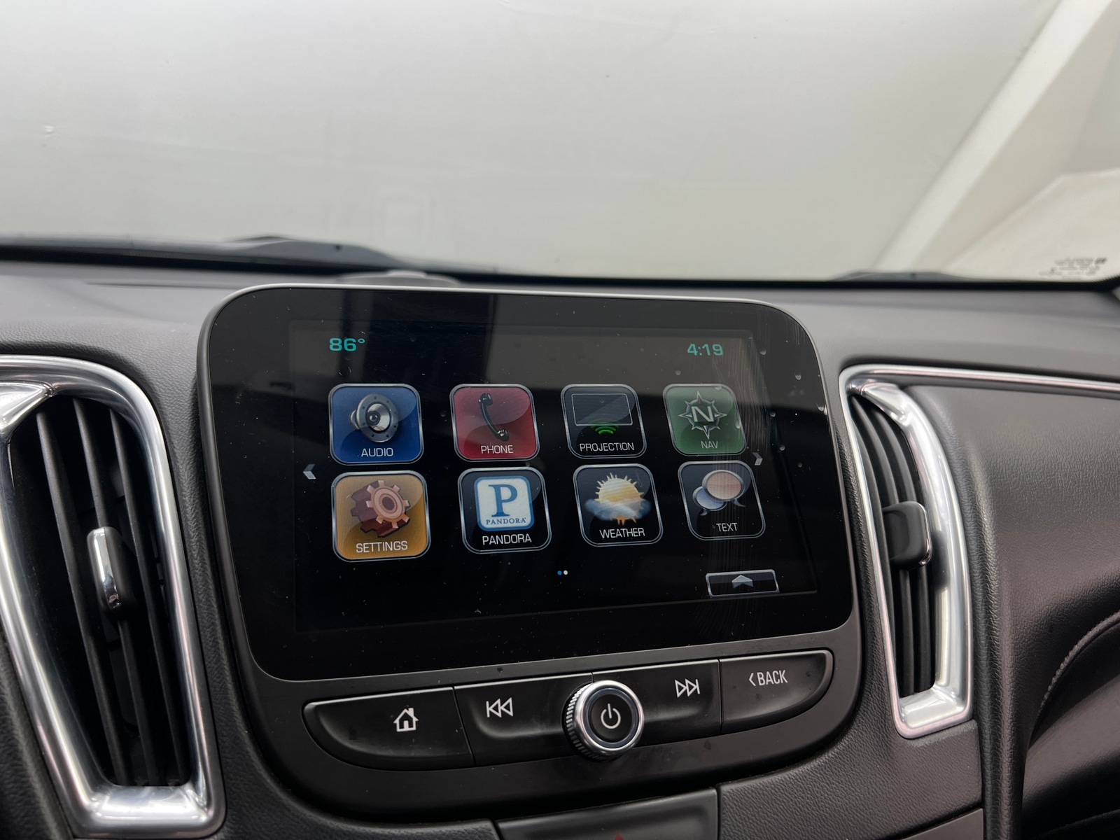 Thumbnail: 2016 Chevrolet Malibu - 3