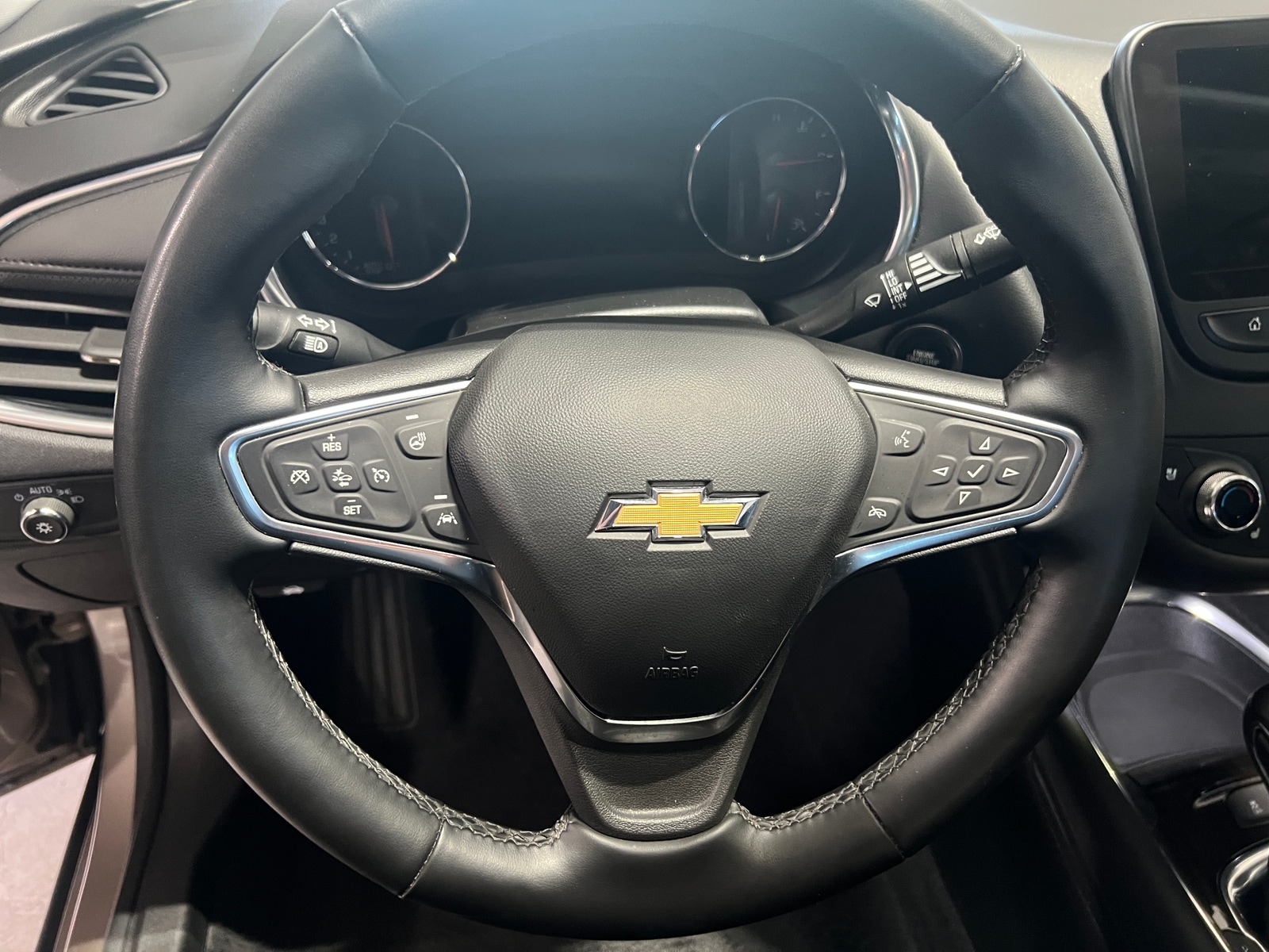 Thumbnail: 2024 Chevrolet Malibu - 4