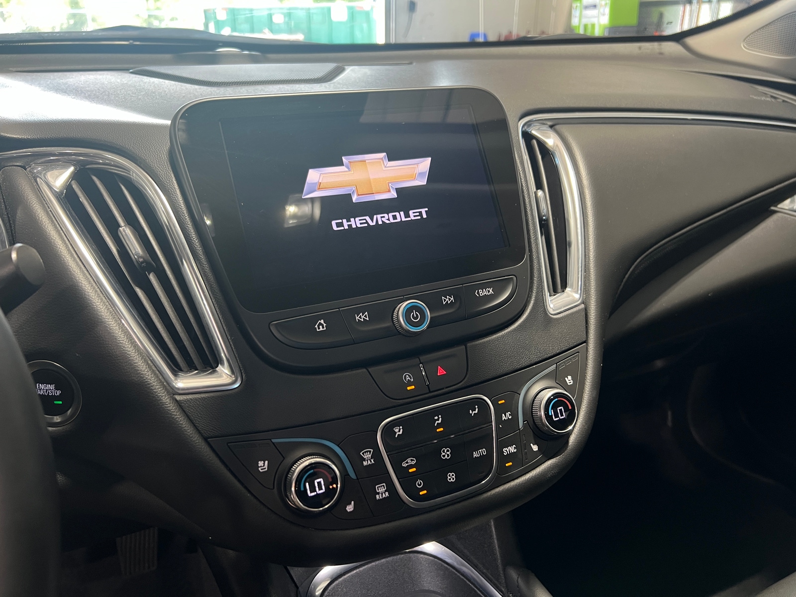 Thumbnail: 2024 Chevrolet Malibu - 3