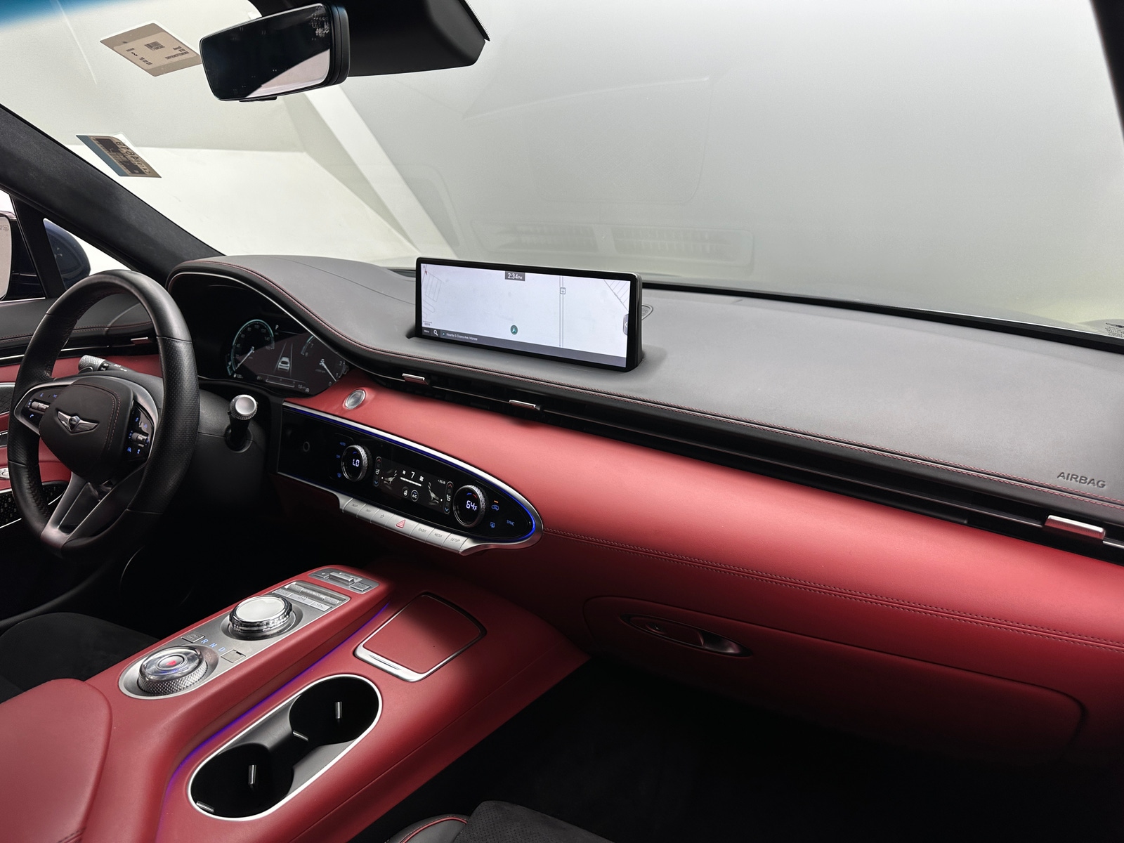 Thumbnail: 2022 Genesis GV70 - 2