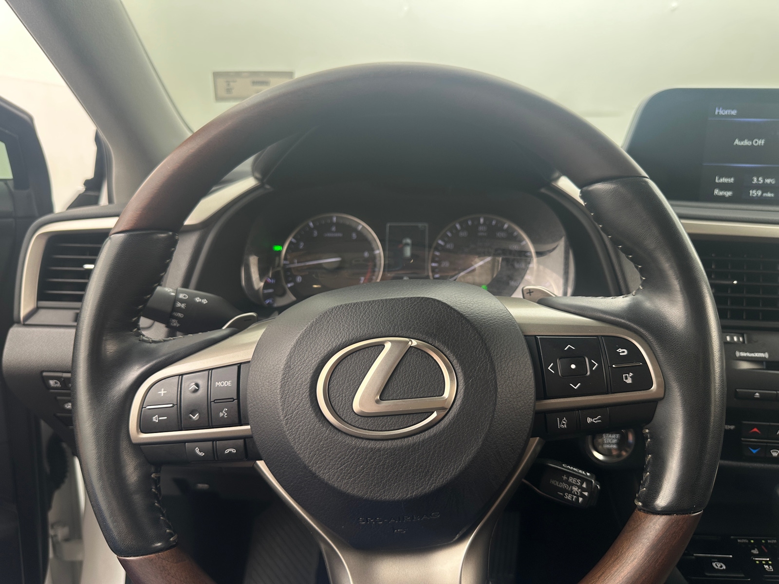 Thumbnail: 2020 Lexus RX - 4