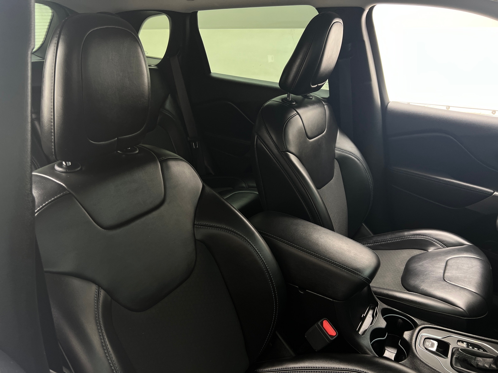 Thumbnail: 2019 Jeep Cherokee - 2