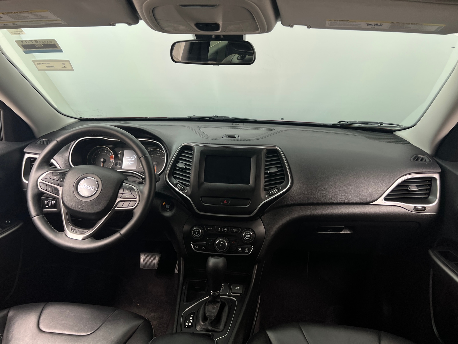 Thumbnail: 2019 Jeep Cherokee - 3