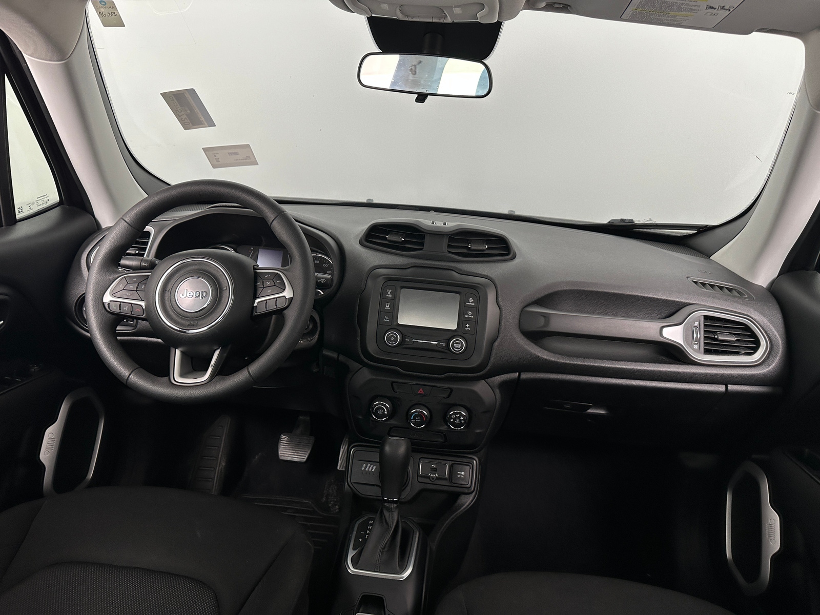 Thumbnail: 2020 Jeep Renegade - 3