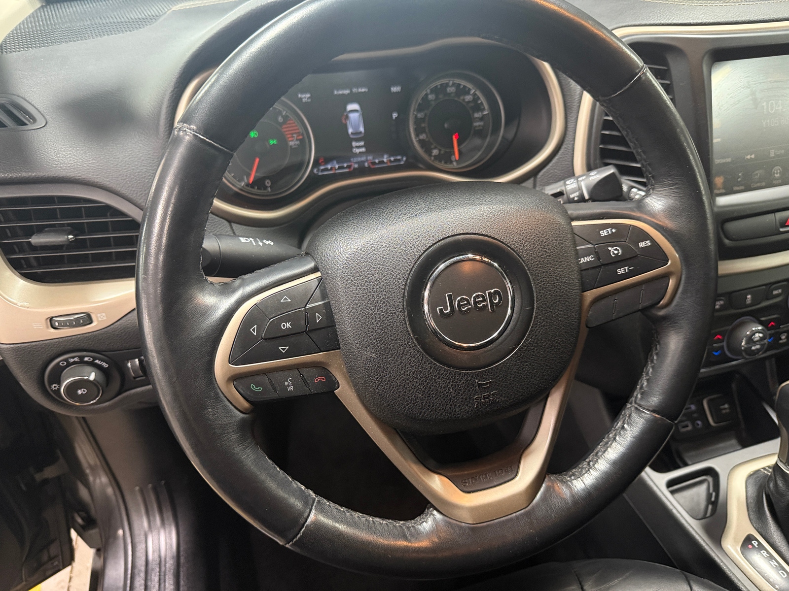 Thumbnail: 2016 Jeep Cherokee - 4