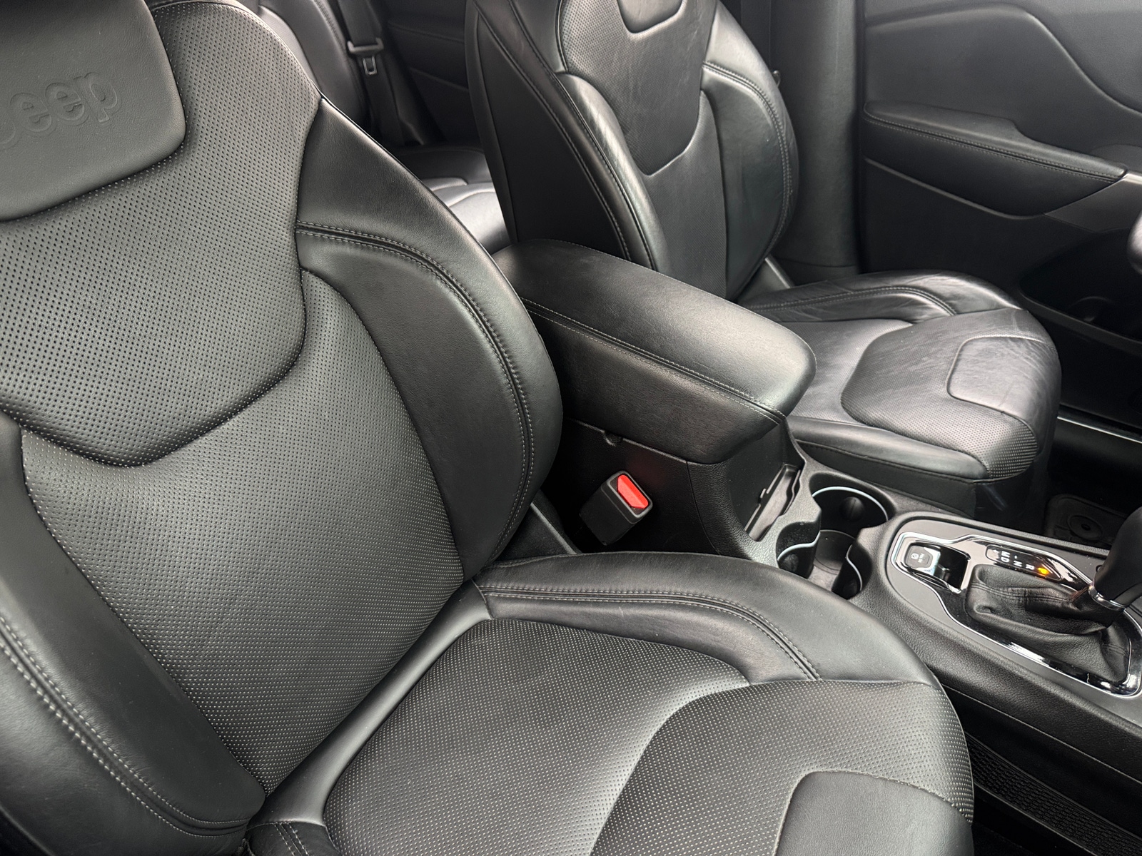 Thumbnail: 2019 Jeep Cherokee - 2