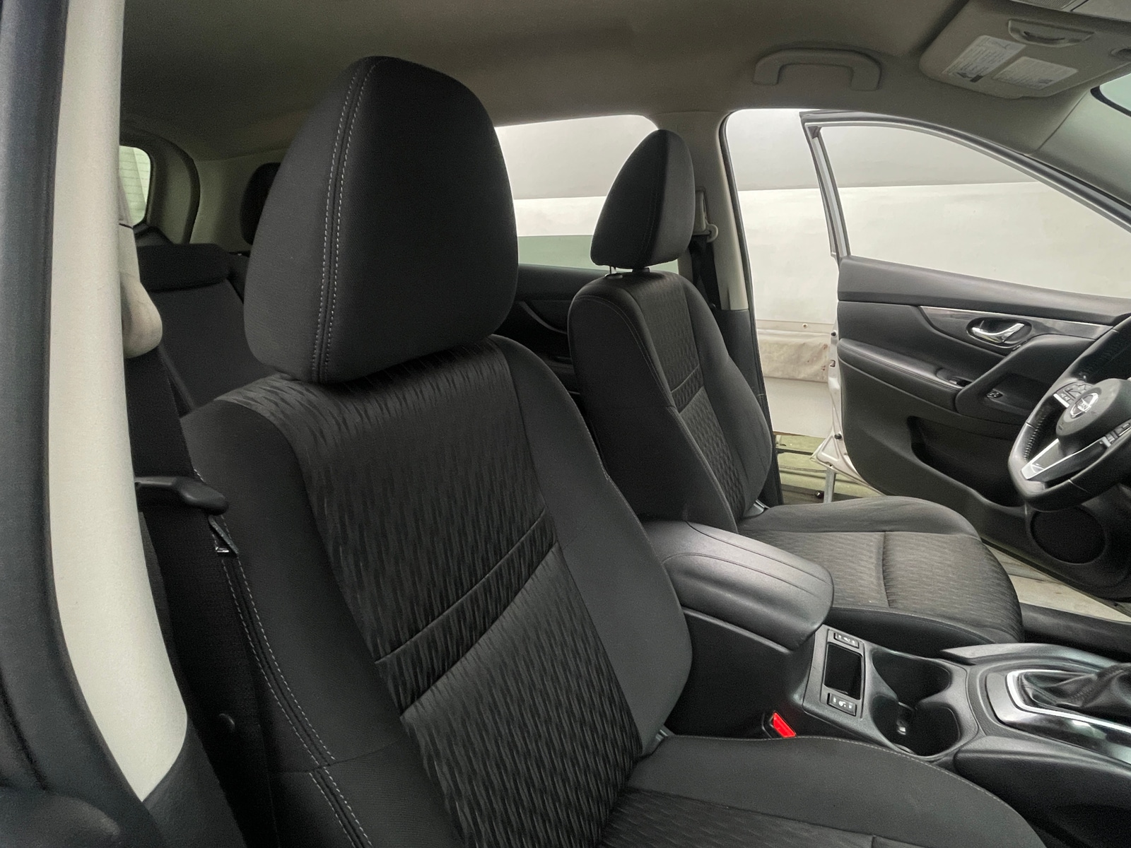 Thumbnail: 2019 Nissan Rogue - 2