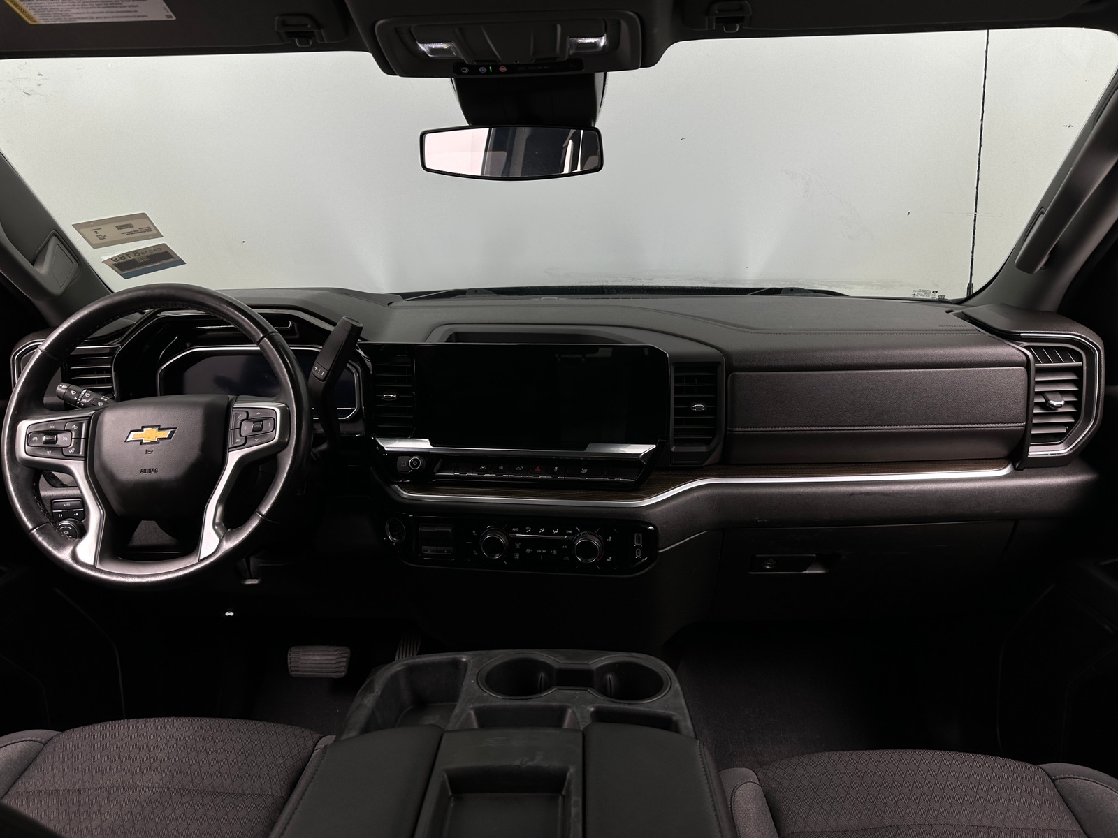 Thumbnail: 2022 Chevrolet Silverado 1500 - 3