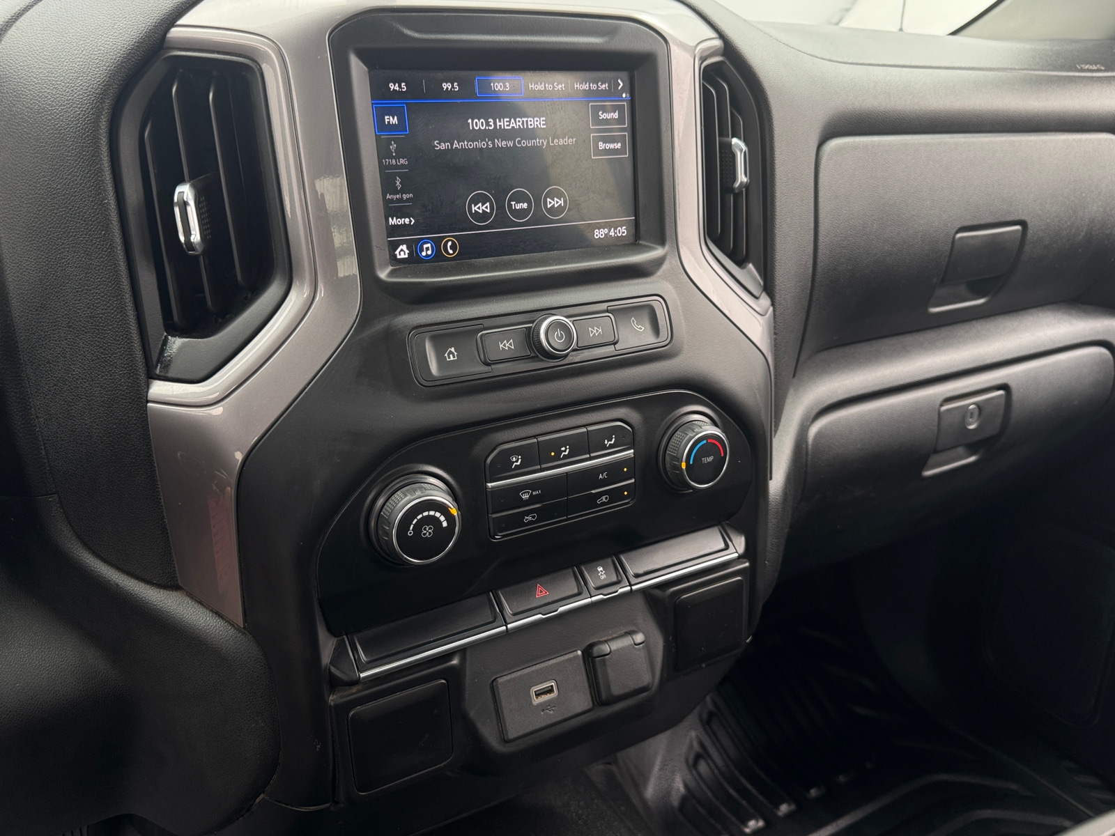 Thumbnail: 2020 Chevrolet Silverado 1500 - 4