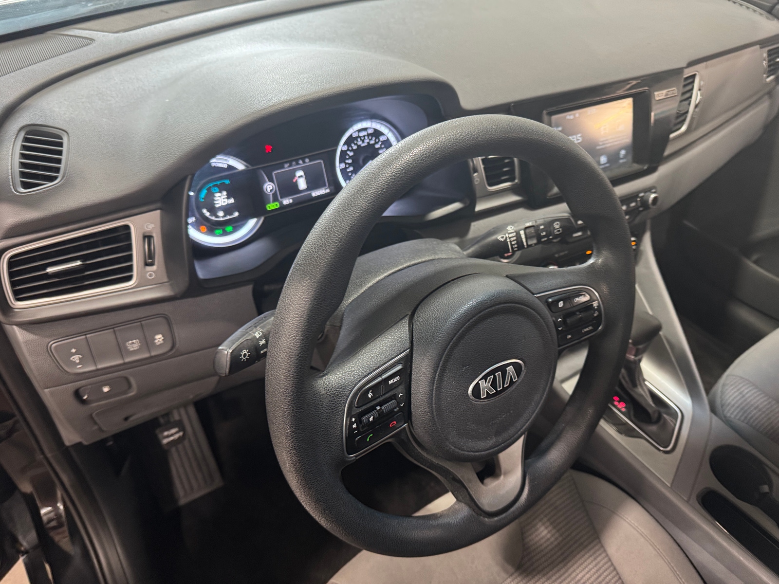 Thumbnail: 2018 Kia Niro - 3