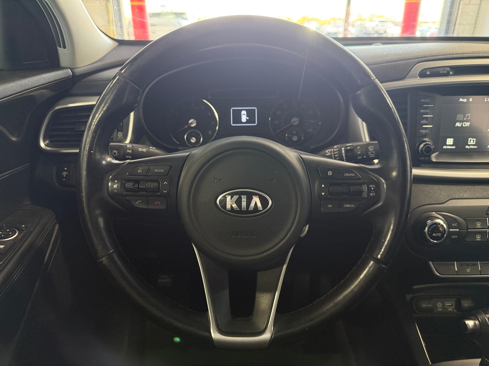 Thumbnail: 2017 Kia Sorento - 5