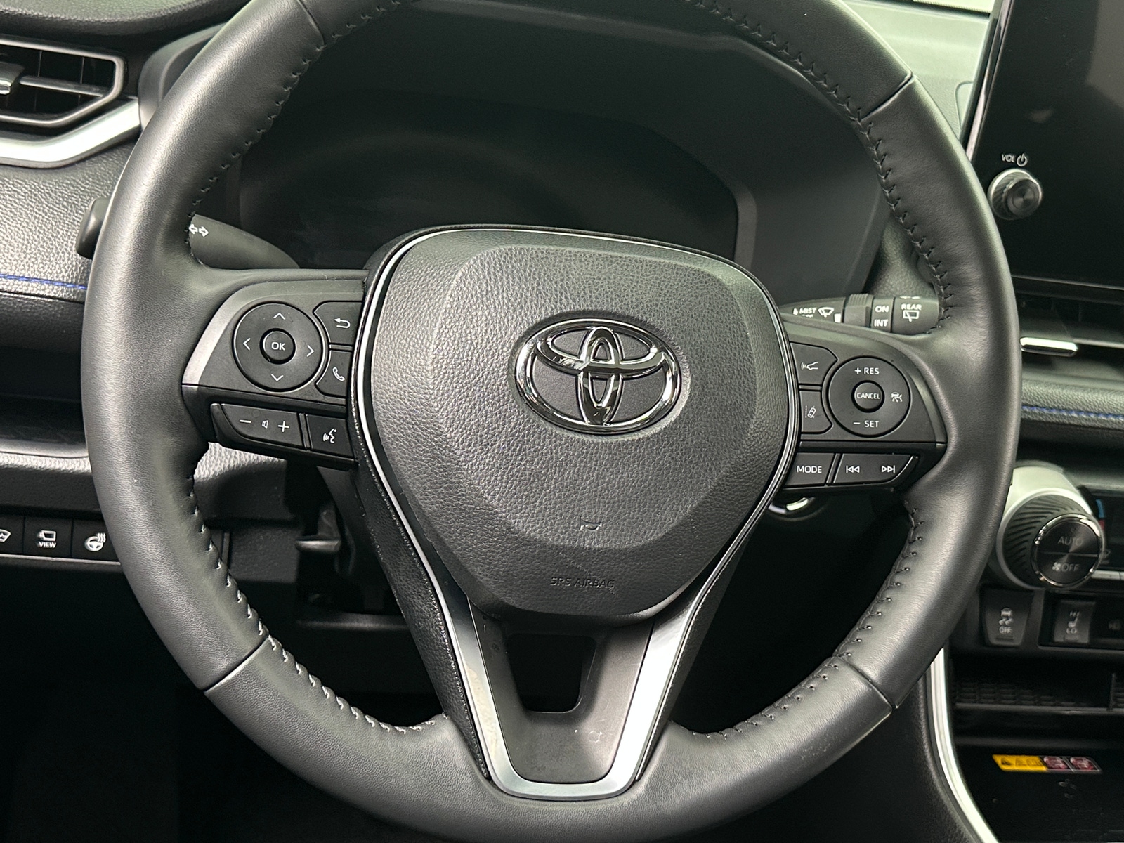 Thumbnail: 2024 Toyota RAV4 - 4