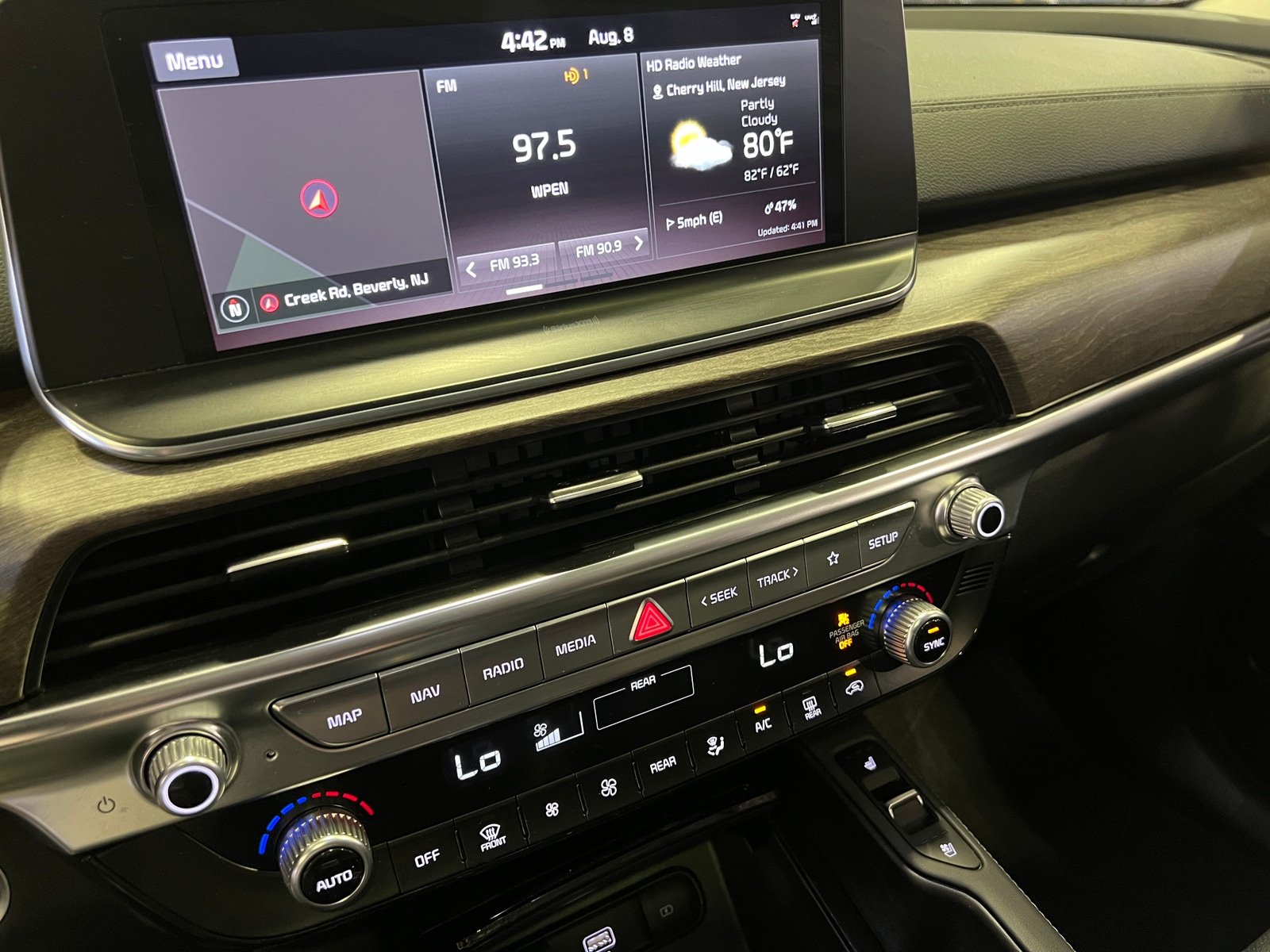 Thumbnail: 2020 Kia Telluride - 3