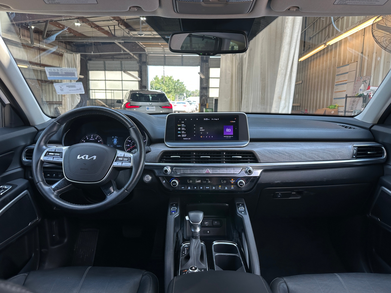 Thumbnail: 2022 Kia Telluride - 2