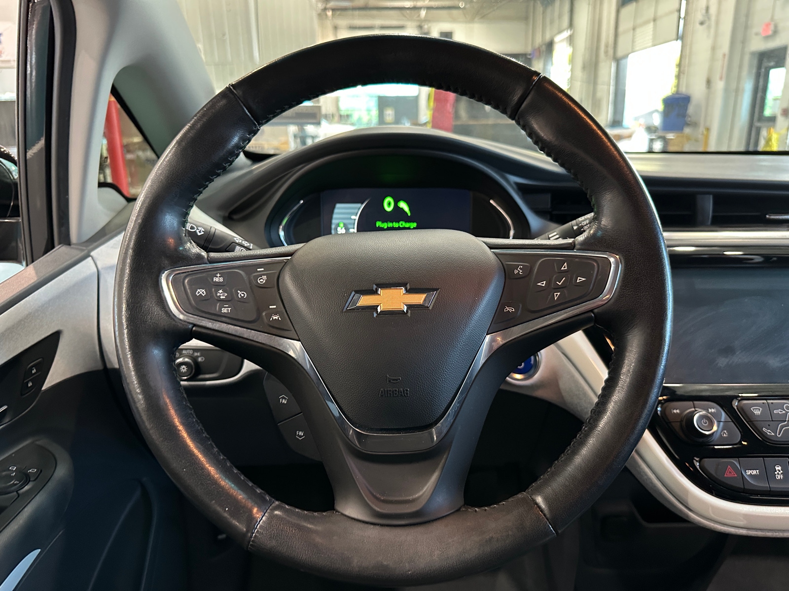 Thumbnail: 2020 Chevrolet Bolt EV - 4