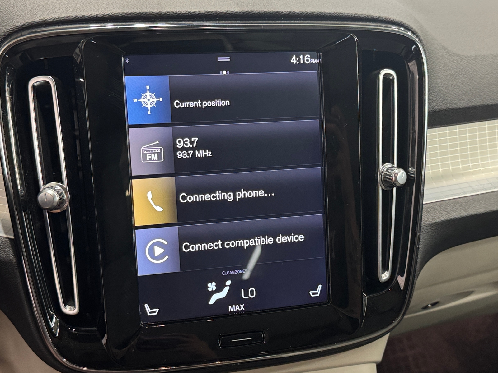 Thumbnail: 2020 Volvo XC40 - 4