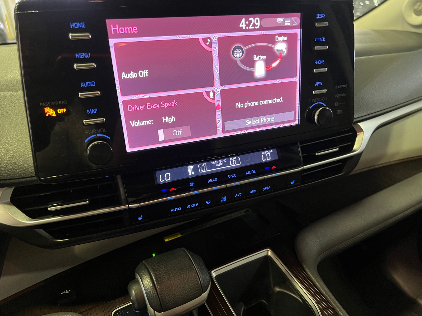 Thumbnail: 2021 Toyota Sienna - 4