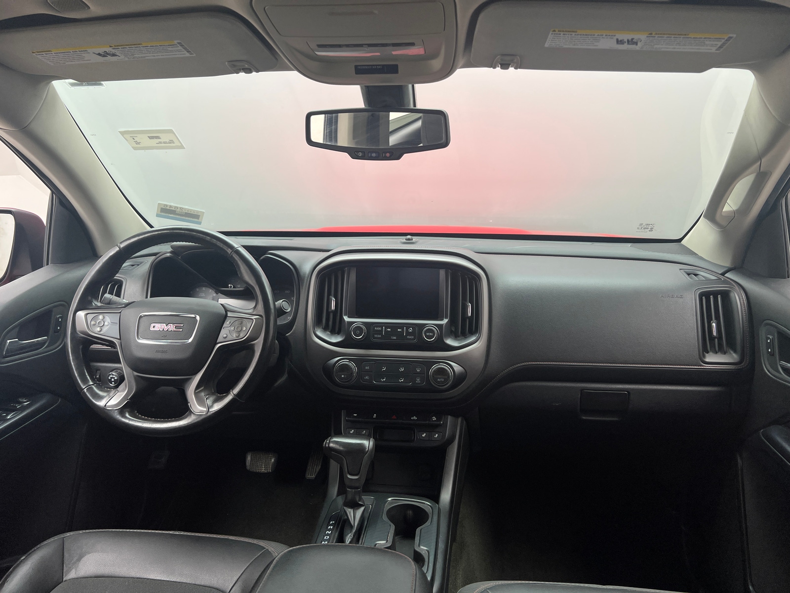 Thumbnail: 2016 GMC Canyon - 3
