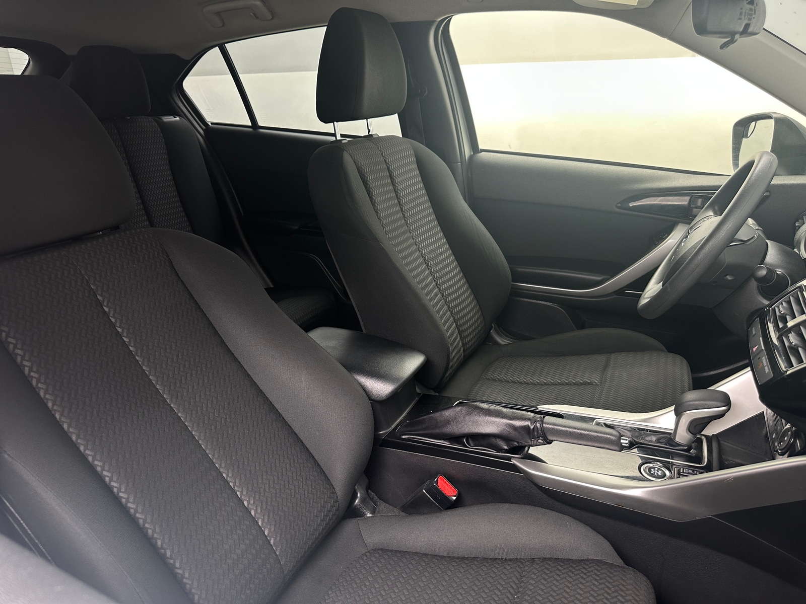 Thumbnail: 2024 Mitsubishi Eclipse Cross - 2
