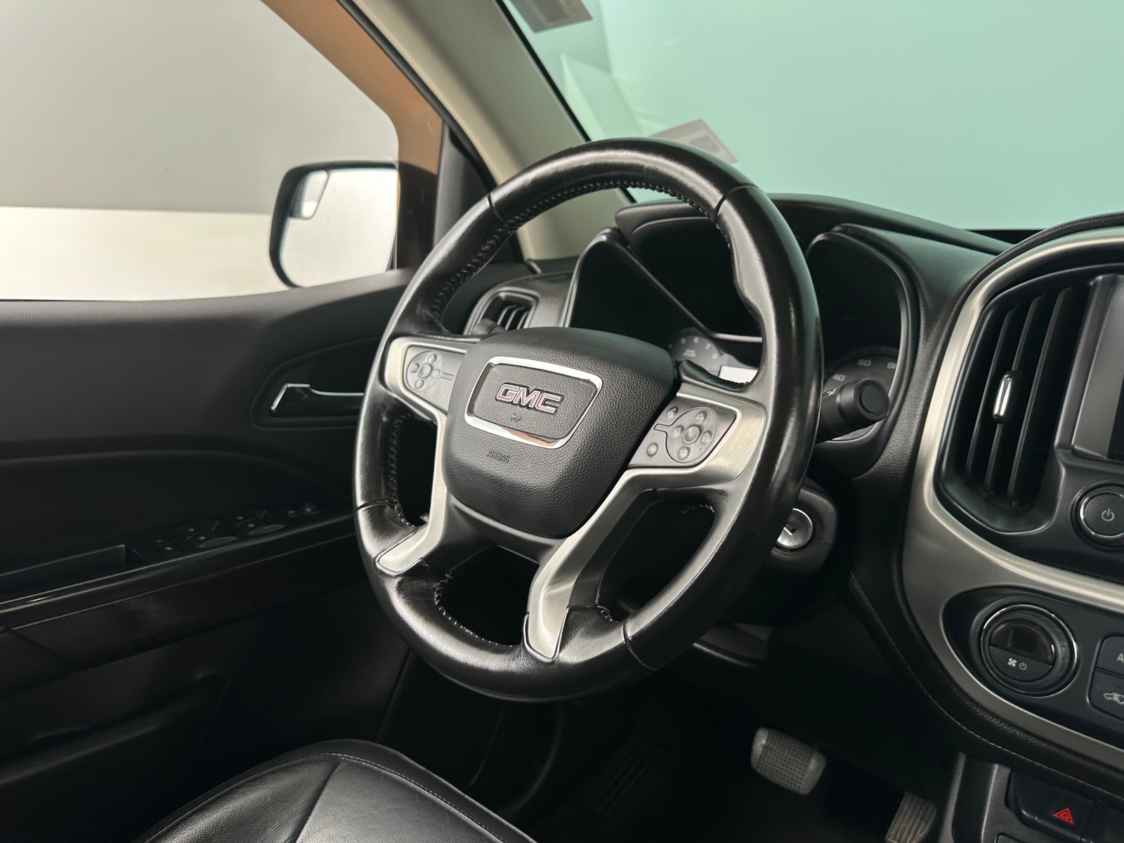 Thumbnail: 2017 GMC Canyon - 4