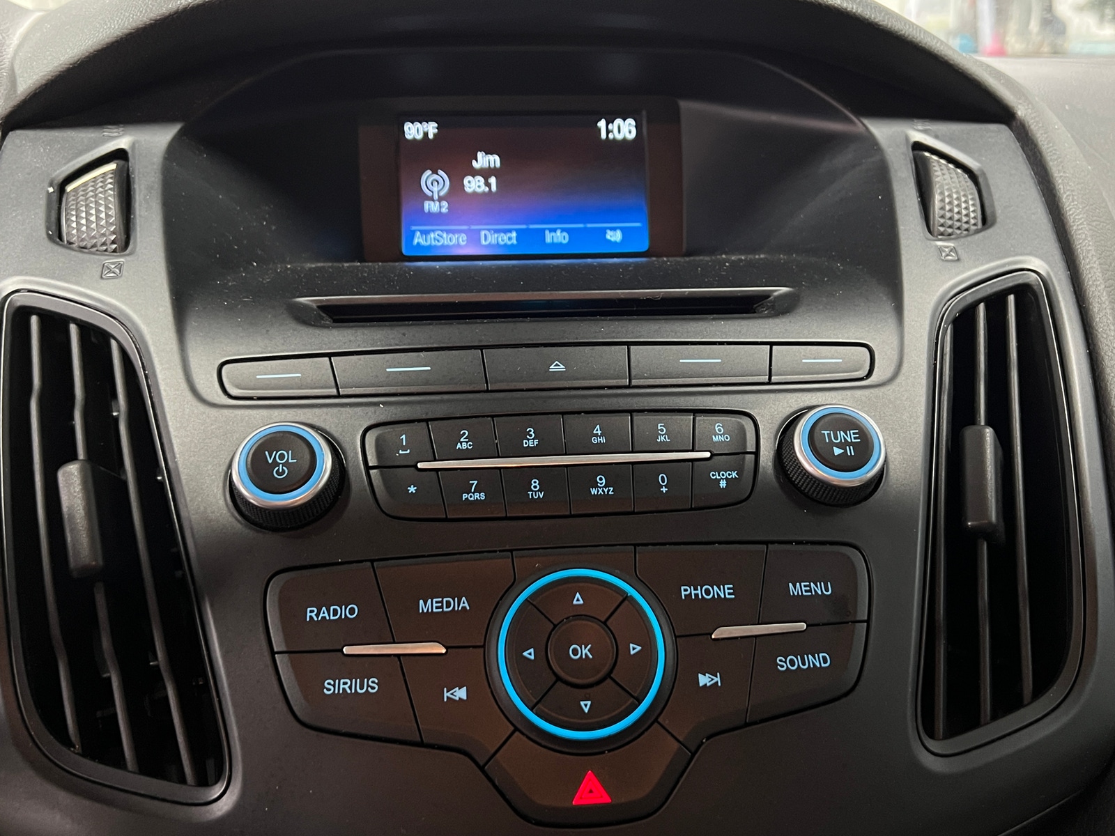 Thumbnail: 2016 Ford Focus - 4