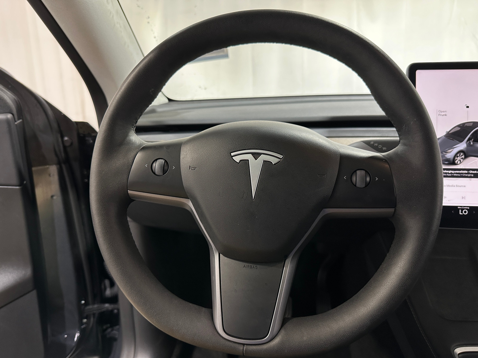Thumbnail: 2022 Tesla Model Y - 4