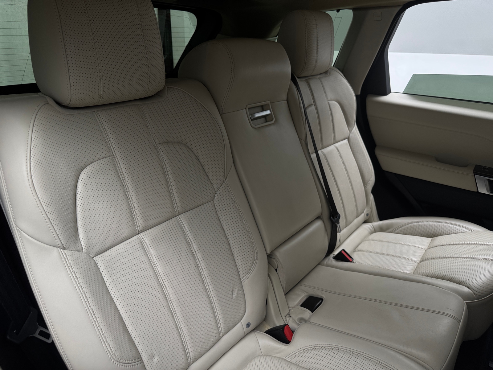 Thumbnail: 2017 Land Rover Range Rover Sport - 5