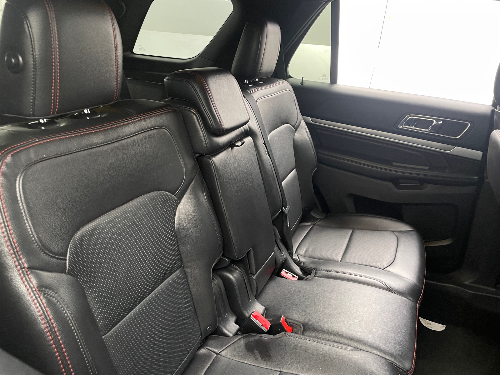 Thumbnail: 2017 Ford Explorer - 5