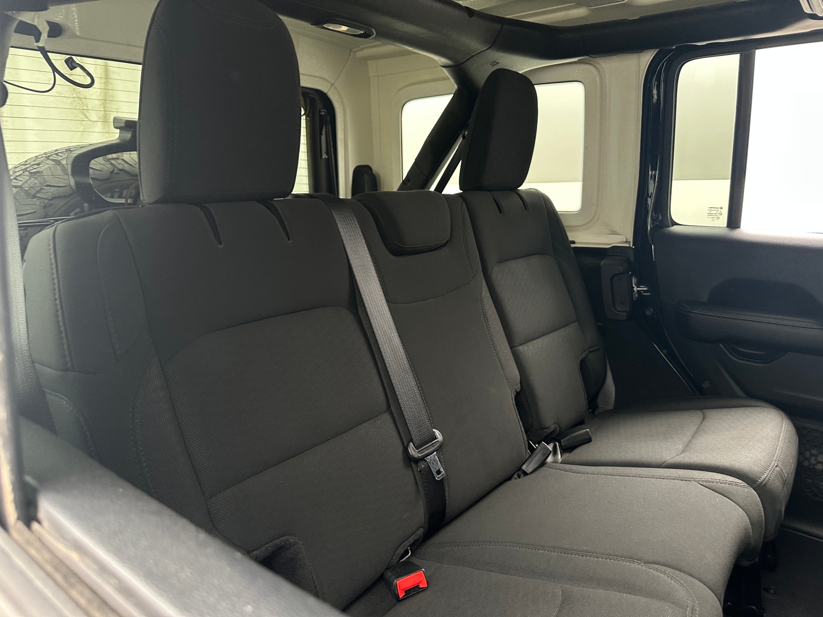 Thumbnail: 2019 Jeep Wrangler - 6