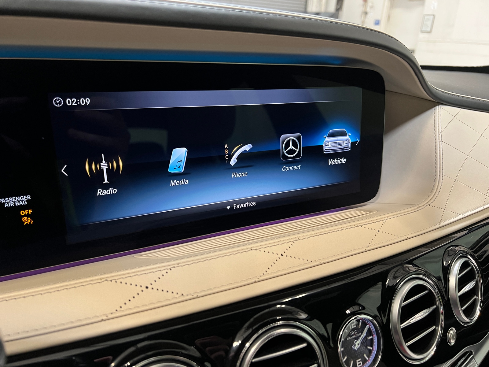 Thumbnail: 2018 Mercedes-Benz S-Class - 3